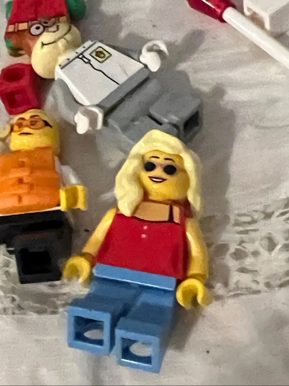 Lot Lego mini figures and parts sandy cheeks robin surfer custom